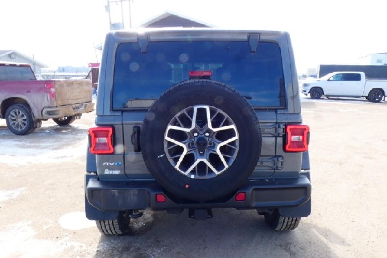 2021 Jeep Wrangler Unlimited Sahara Hybrid 4xe 4x4 w/Htd L,NAV, BUC - Photo #7