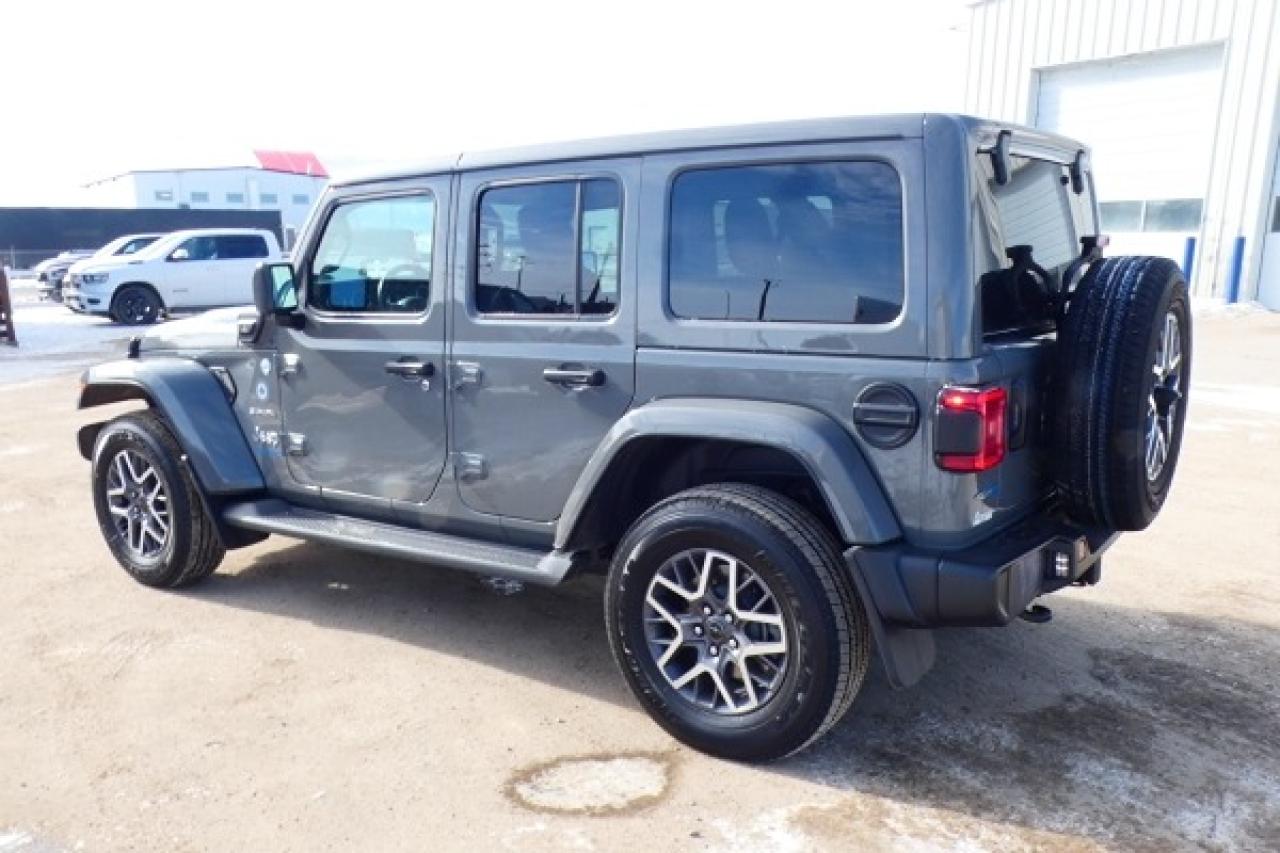 2021 Jeep Wrangler Unlimited Sahara Hybrid 4xe 4x4 w/Htd L,NAV, BUC - Photo #8