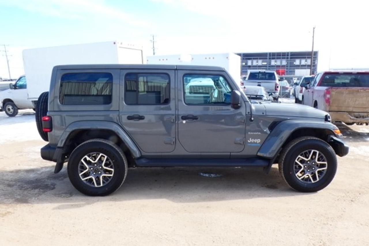 2021 Jeep Wrangler Unlimited Sahara Hybrid 4xe 4x4 w/Htd L,NAV, BUC - Photo #5