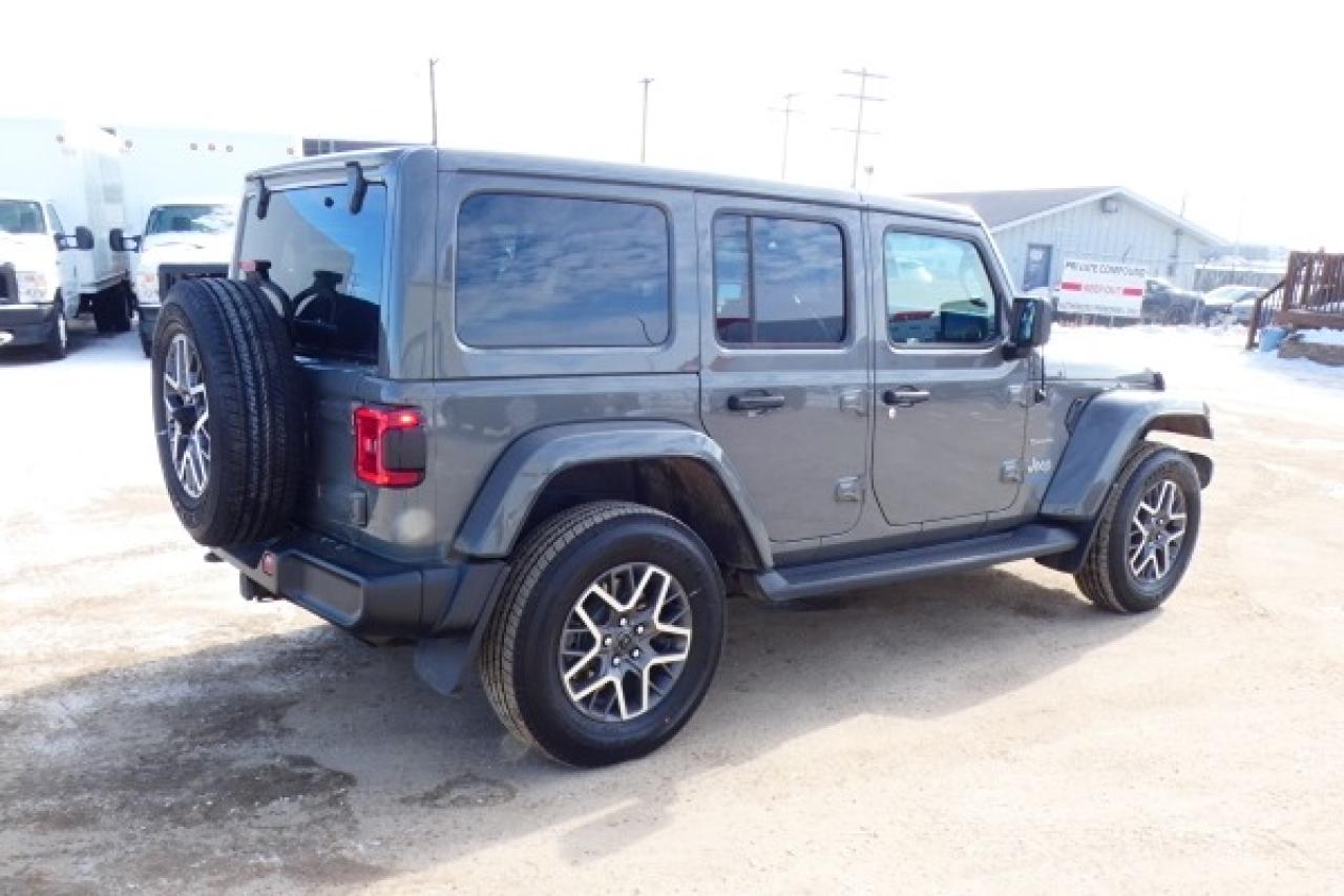 2021 Jeep Wrangler Unlimited Sahara Hybrid 4xe 4x4 w/Htd L,NAV, BUC - Photo #6