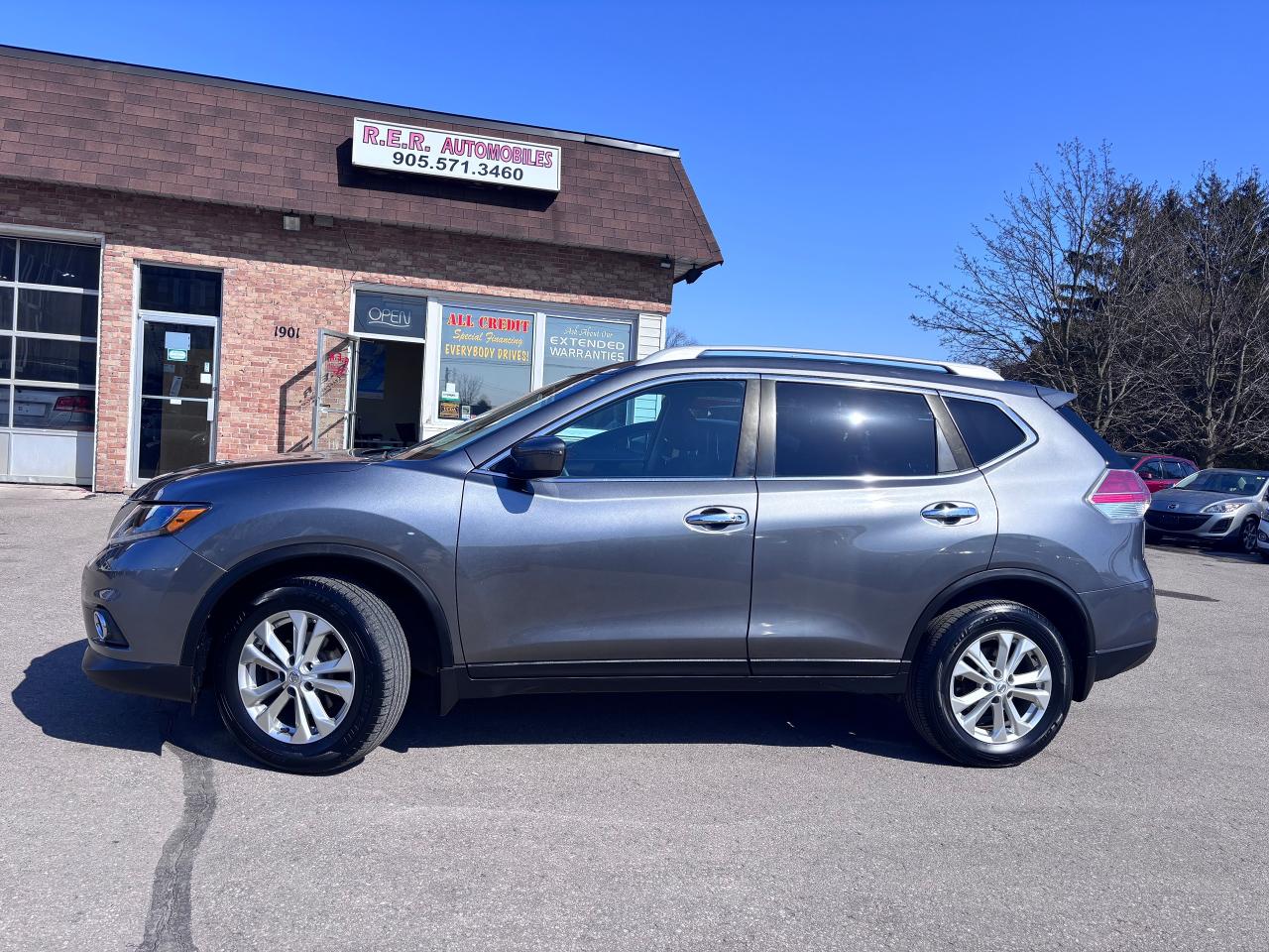 Used 2016 Nissan Rogue AWD SV CAMERA PANO ROOF for sale in Oshawa, ON