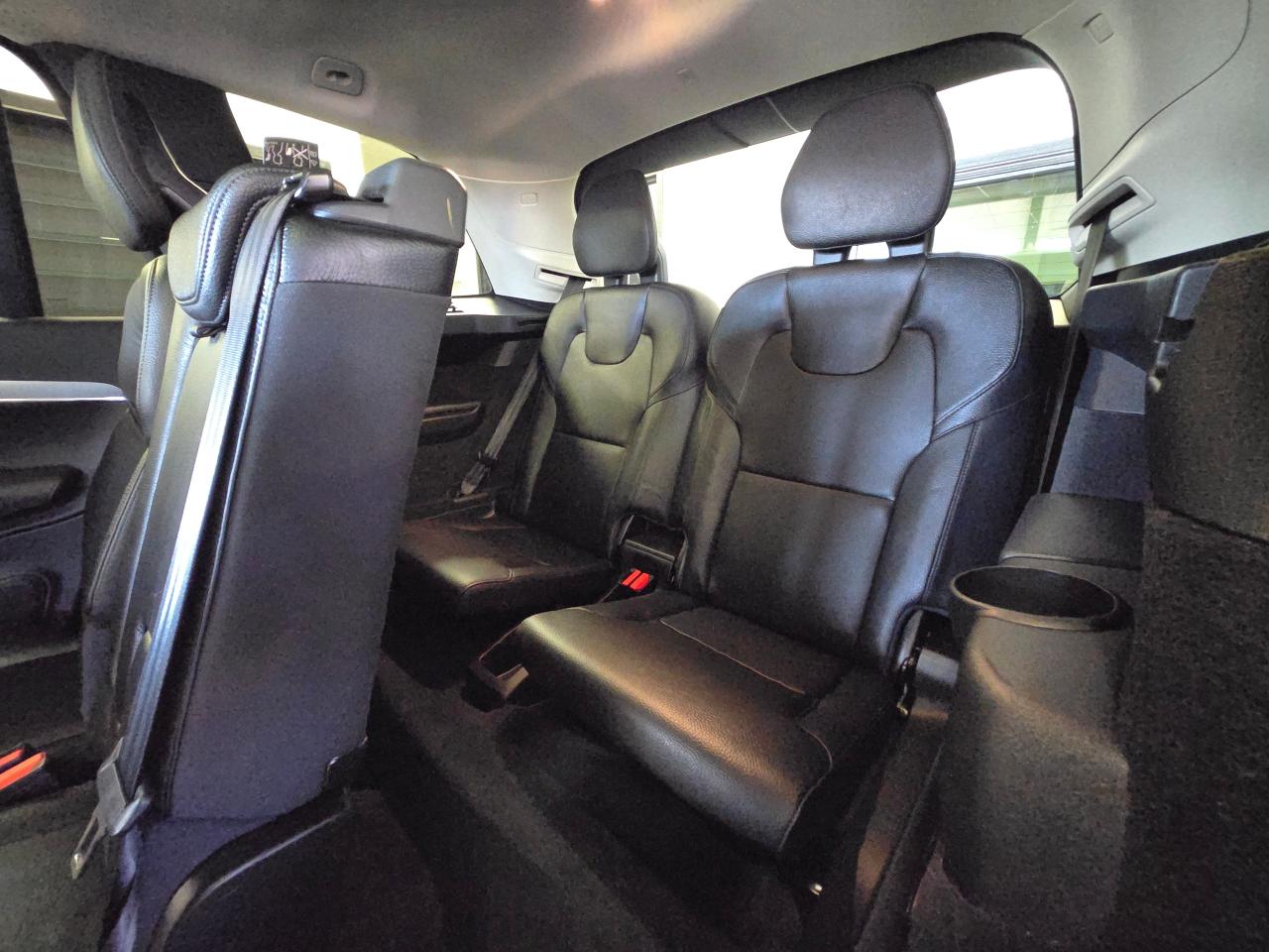2020 Volvo XC90 T8 Momentum | ALL CREDIT ACCEPTED!! - Photo #22
