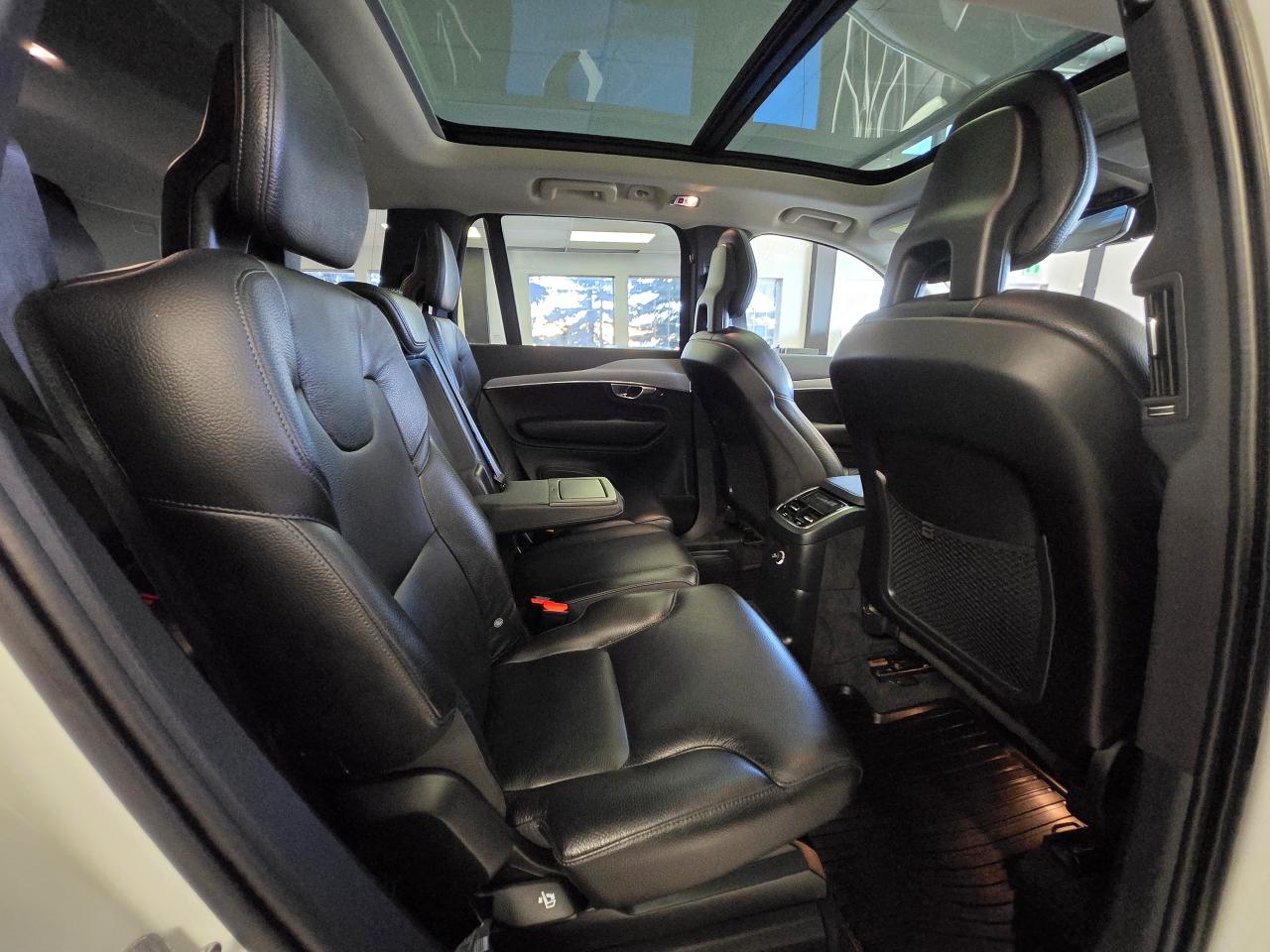 2020 Volvo XC90 T8 Momentum | ALL CREDIT ACCEPTED!! - Photo #18