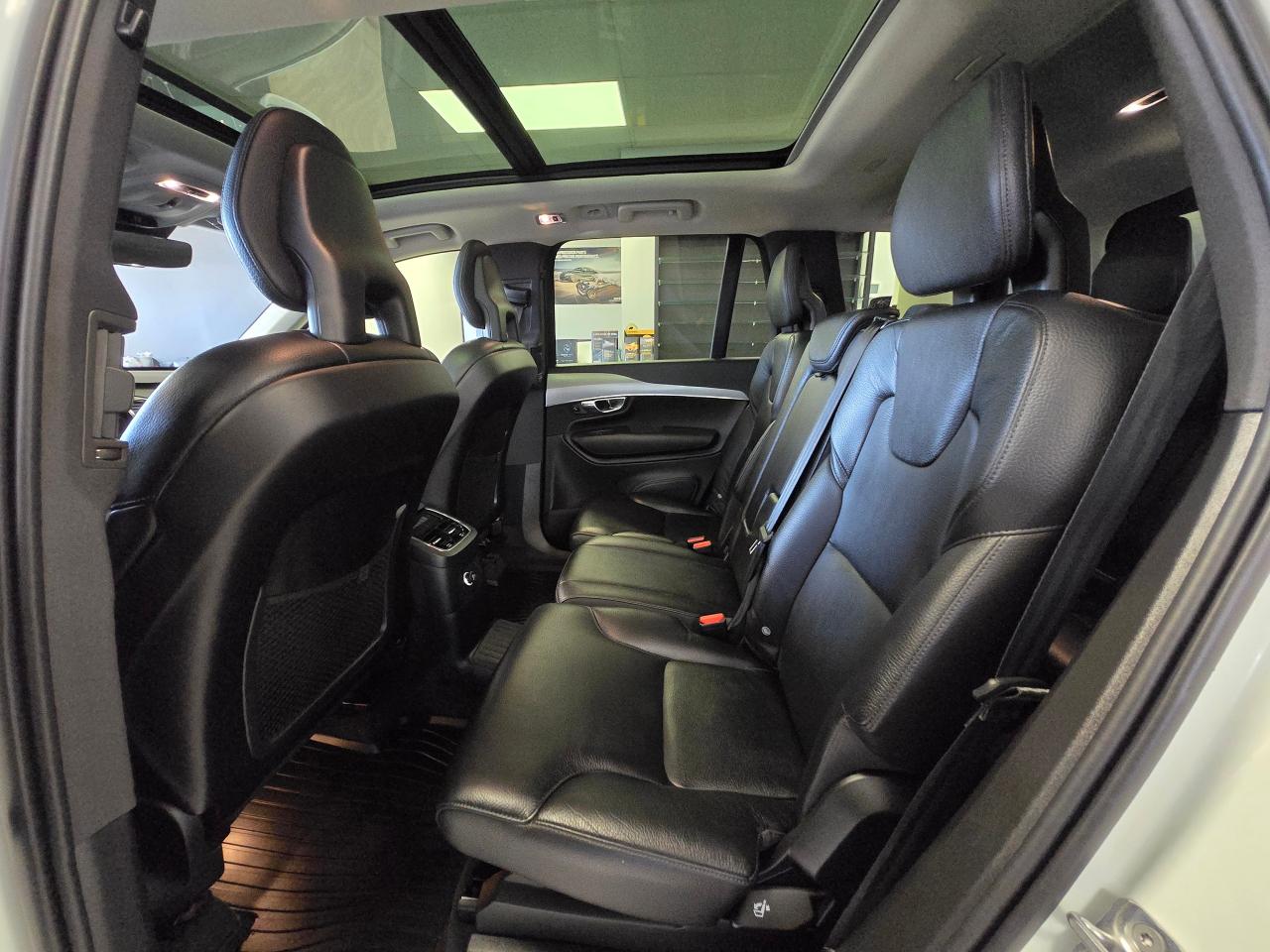 2020 Volvo XC90 T8 Momentum | ALL CREDIT ACCEPTED!! - Photo #20