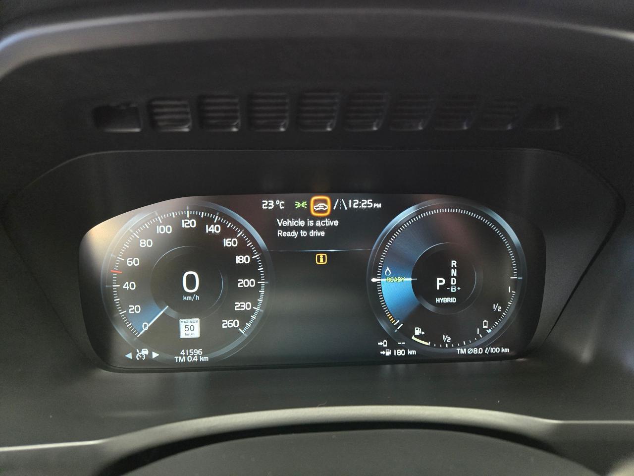 2020 Volvo XC90 T8 Momentum | ALL CREDIT ACCEPTED!! - Photo #17