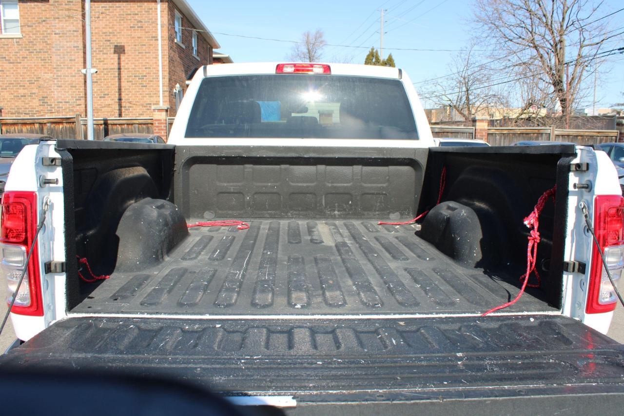 2022 RAM 2500 Big Horn 4x4 Crew Cab 6'4" Box - Photo #17