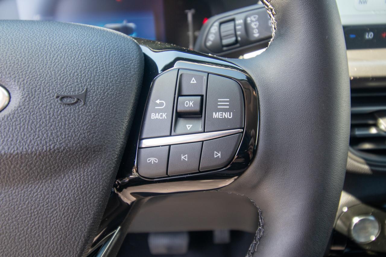 2025 Ford Escape PHEV FWD Photo5