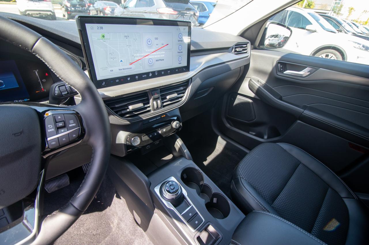 2025 Ford Escape PHEV FWD Photo5