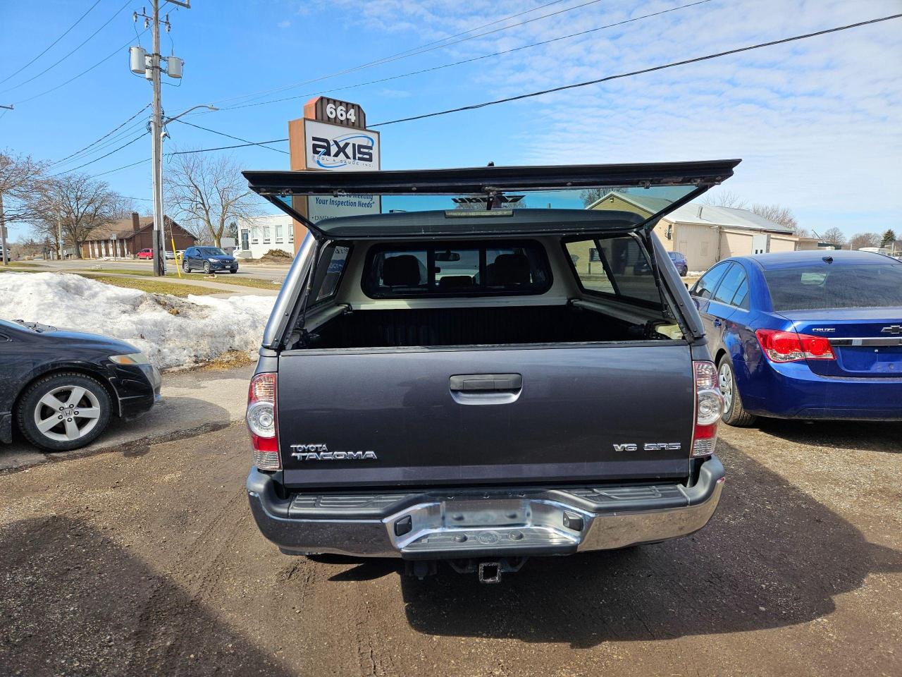 2015 Toyota Tacoma Double Cab   4x4 - Photo #5