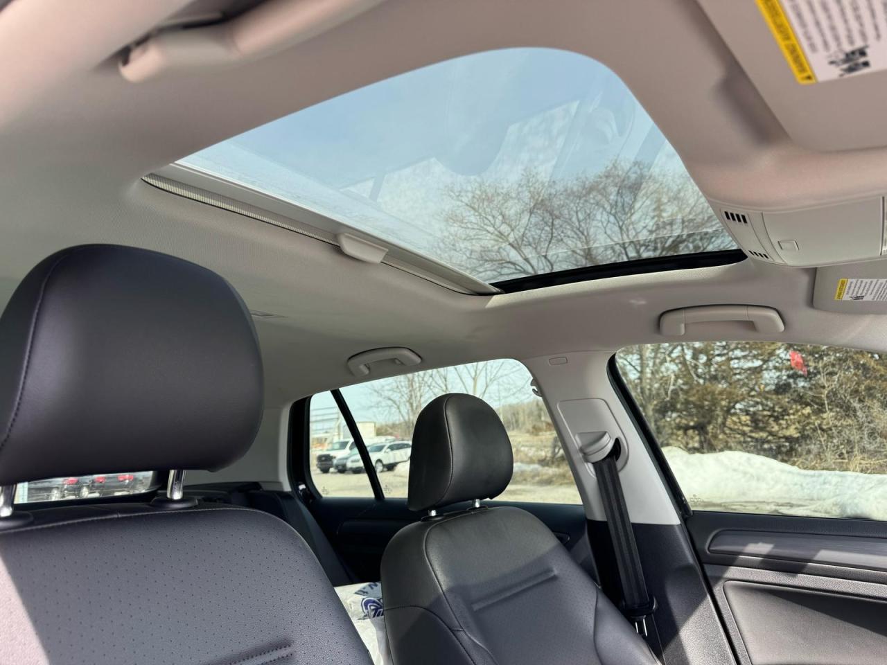2019 Volkswagen Golf HIGHLINE | 6 SPEED | ONE OWNER | LEATHER | SUNROOF Photo9