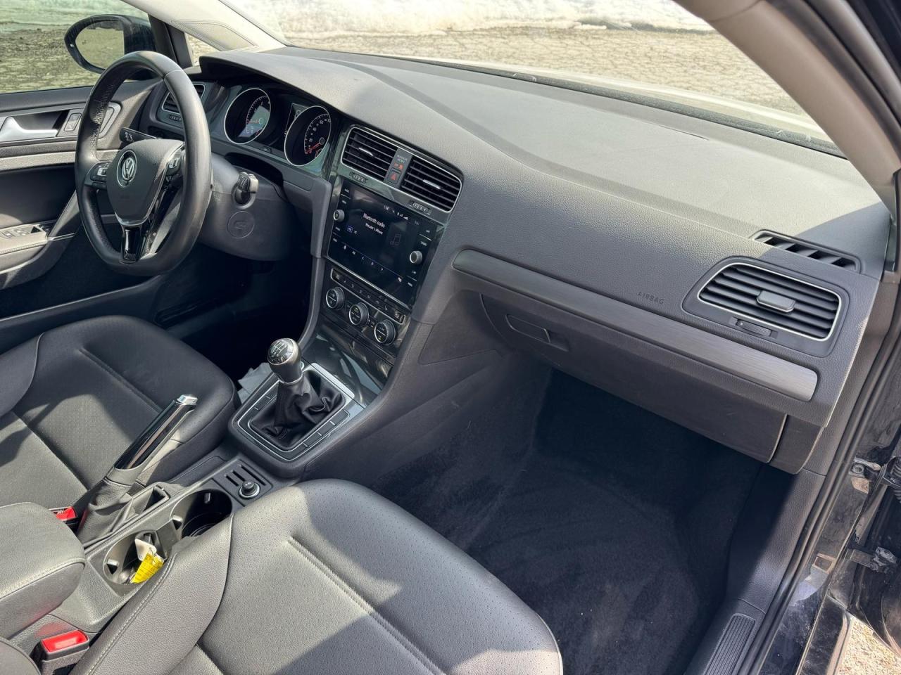 2019 Volkswagen Golf HIGHLINE | 6 SPEED | ONE OWNER | LEATHER | SUNROOF Photo7