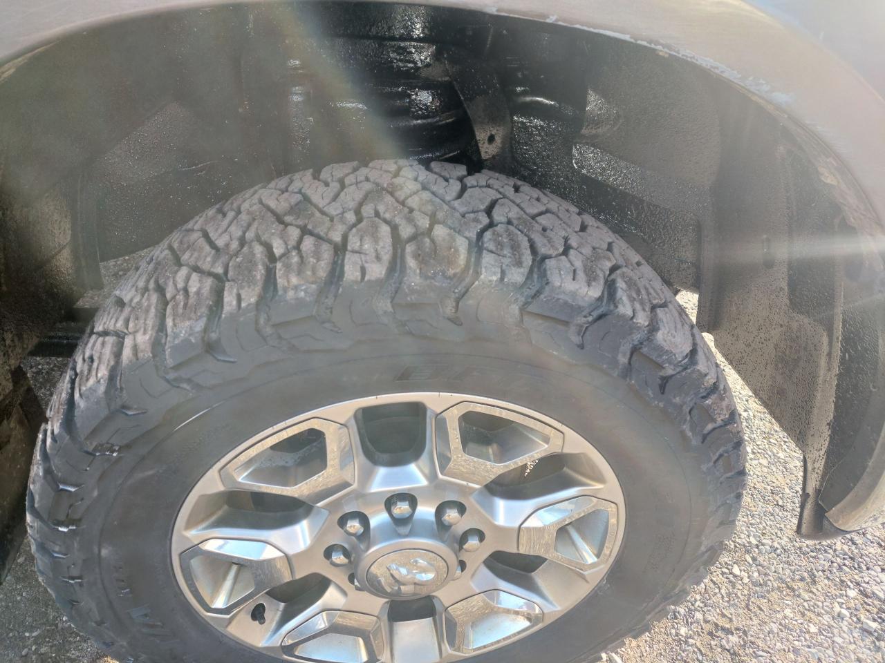 2017 RAM 2500 4WD Crew Cab 149" Limited - Photo #38