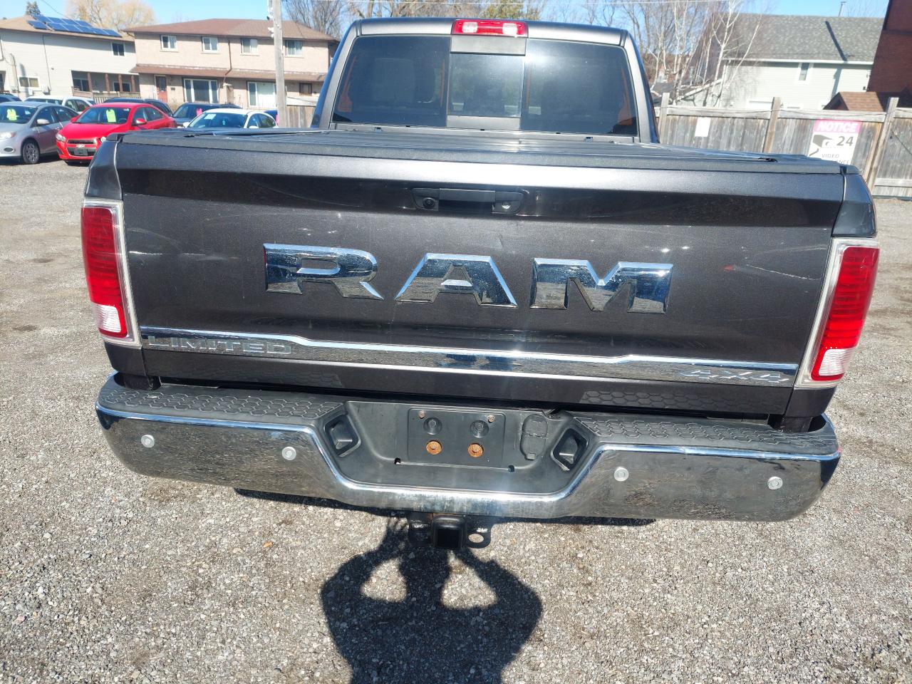 2017 RAM 2500 4WD Crew Cab 149" Limited - Photo #11