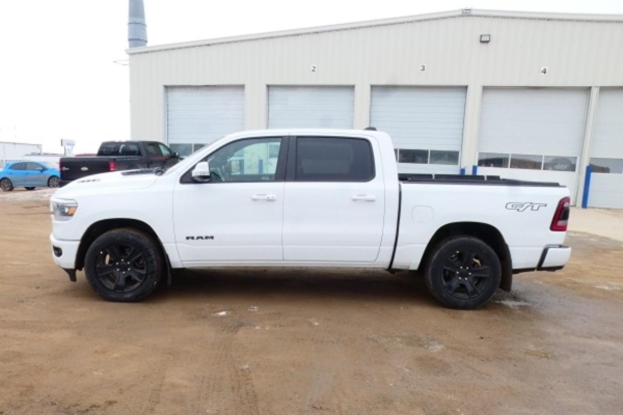 2022 Dodge Ram 1500 Sport e-torque Hybrid 4x4 Crew w/H&C L, NAV, BUC - Photo #1