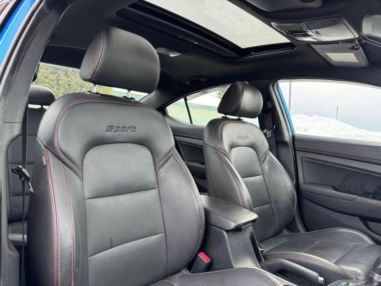 2017 Hyundai Elantra 1.6L DCT Sport -Certified Photo4