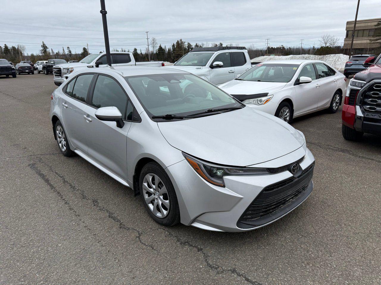 2023 Toyota Corolla LE CVT Photo2
