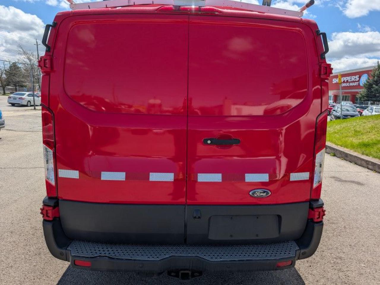 2018 Ford Transit VAN Low Roof  **TRAILER TOW PKG - SYNC** Photo3