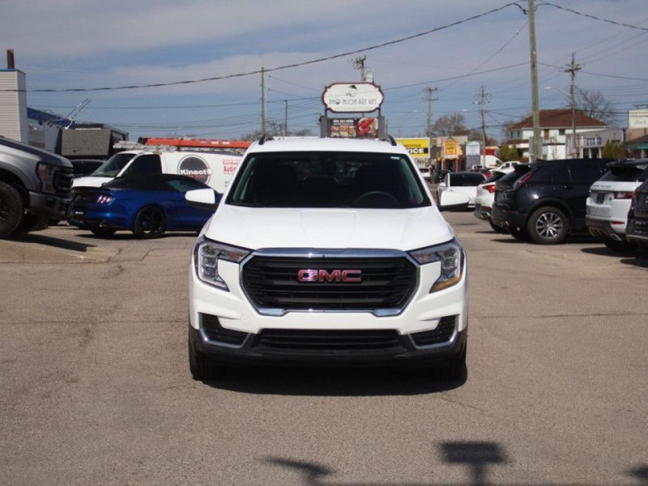 2023 GMC Terrain SLE  CAM APPLE-CP REM-START 17-AL Photo4
