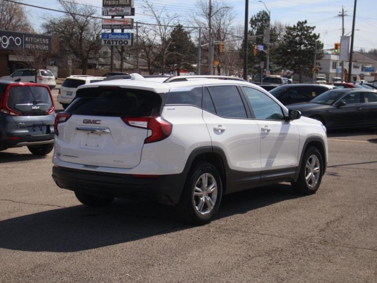 2023 GMC Terrain SLE  CAM APPLE-CP REM-START 17-AL Photo3