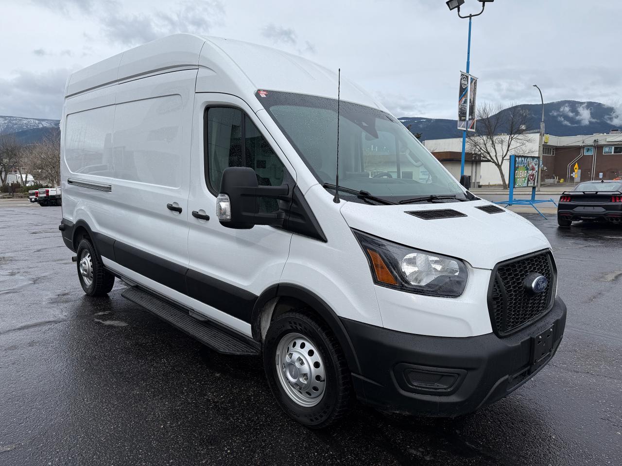 2022 Ford Transit Cargo Van BASE Photo5