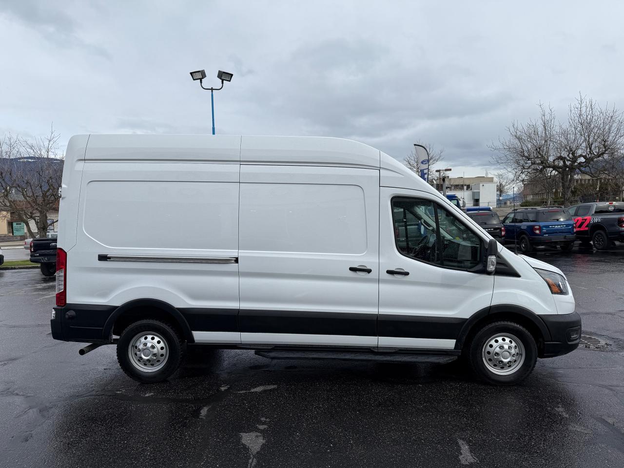 2022 Ford Transit Cargo Van BASE Photo5