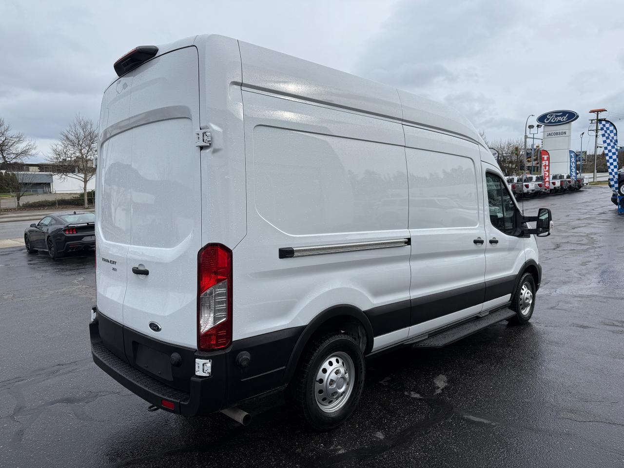 2022 Ford Transit Cargo Van BASE Photo5