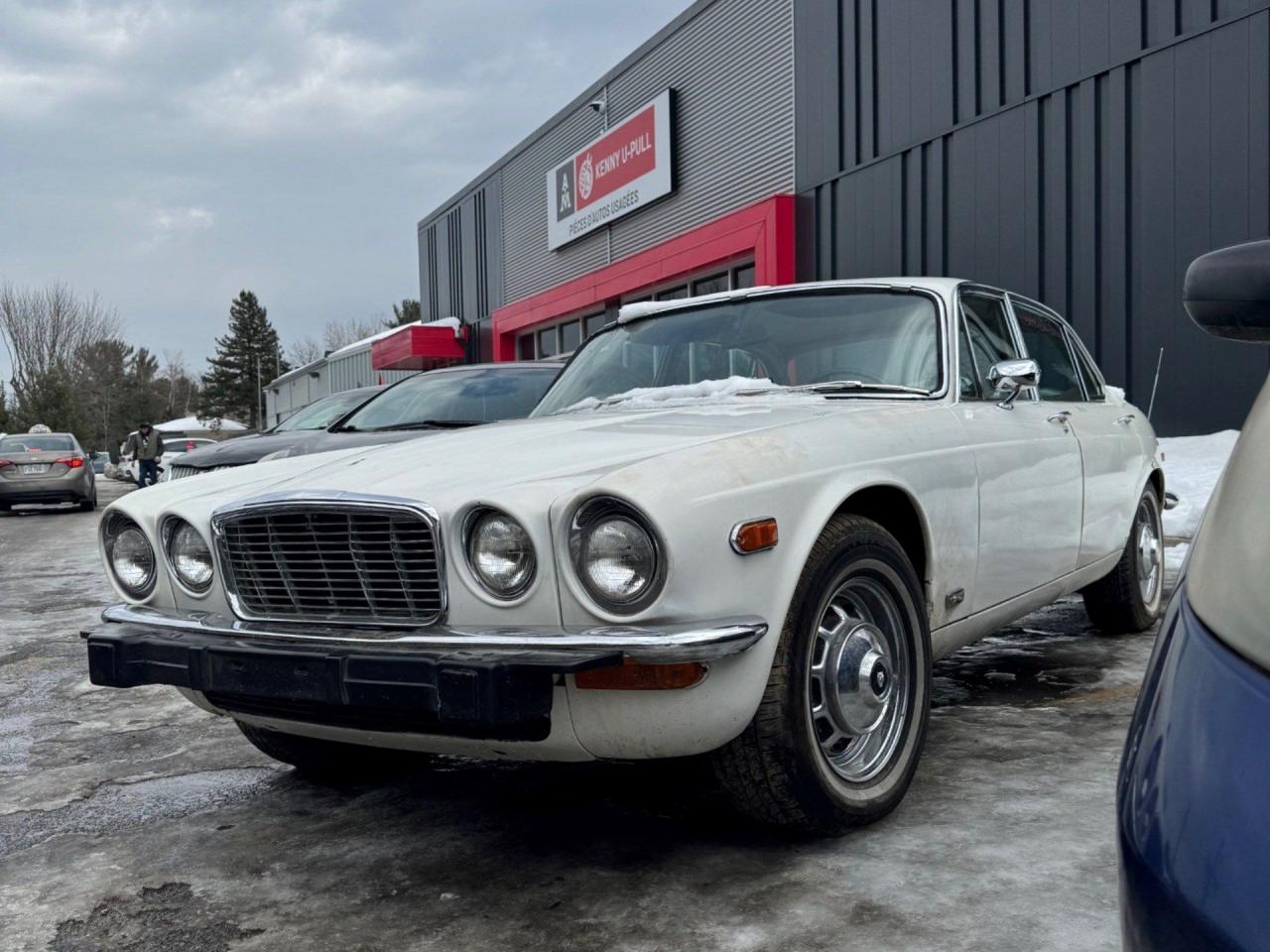 Used 1975 Jaguar XJ12  for sale in Trois-Rivières, QC