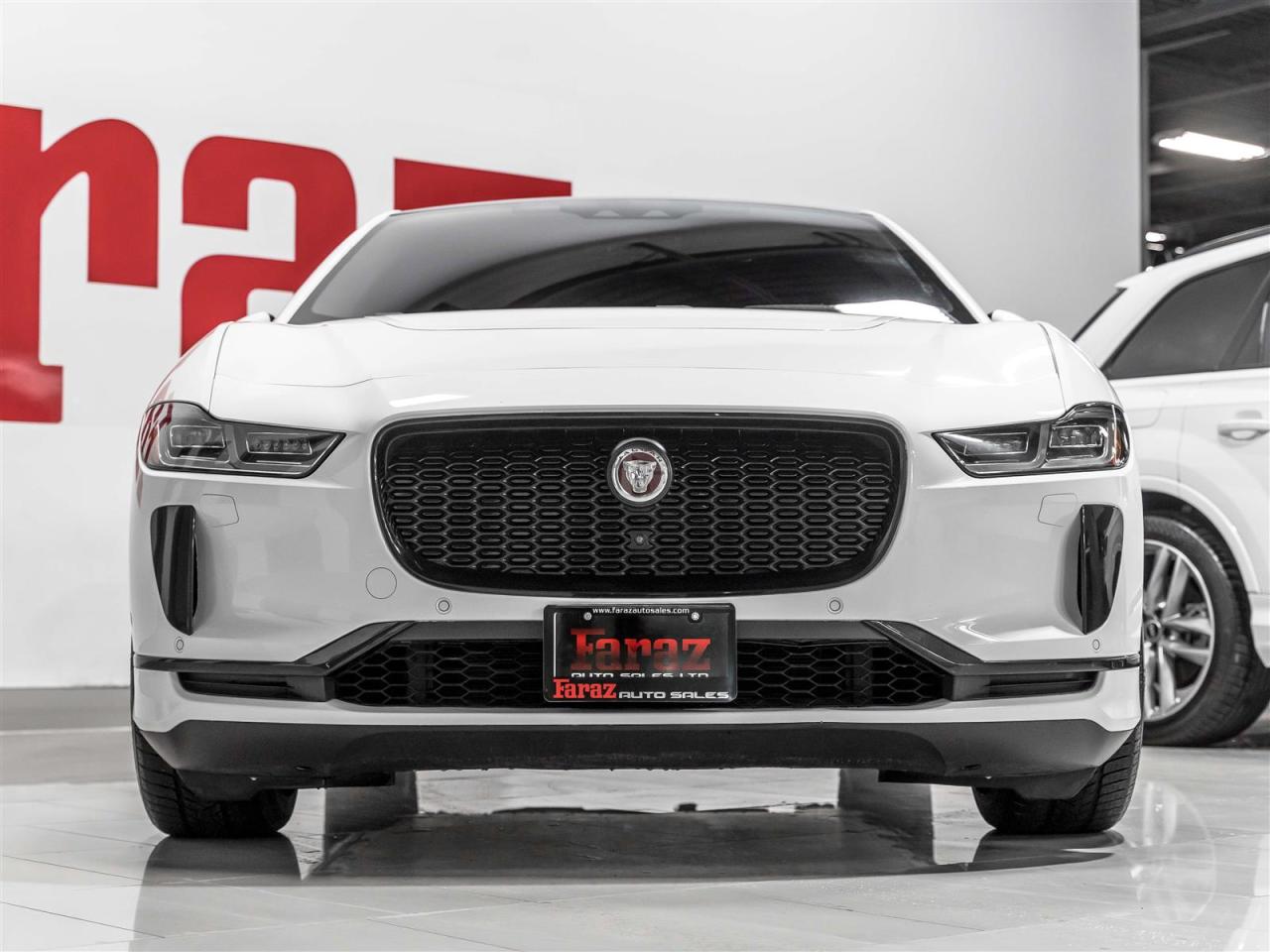 2020 Jaguar I-PACE $315 BI WEEKLY $0 DOWN |HSE|BLACK PACK|ADAPT CRUISE|PARK ASSIST|360CAM|MERIDIAN Photo