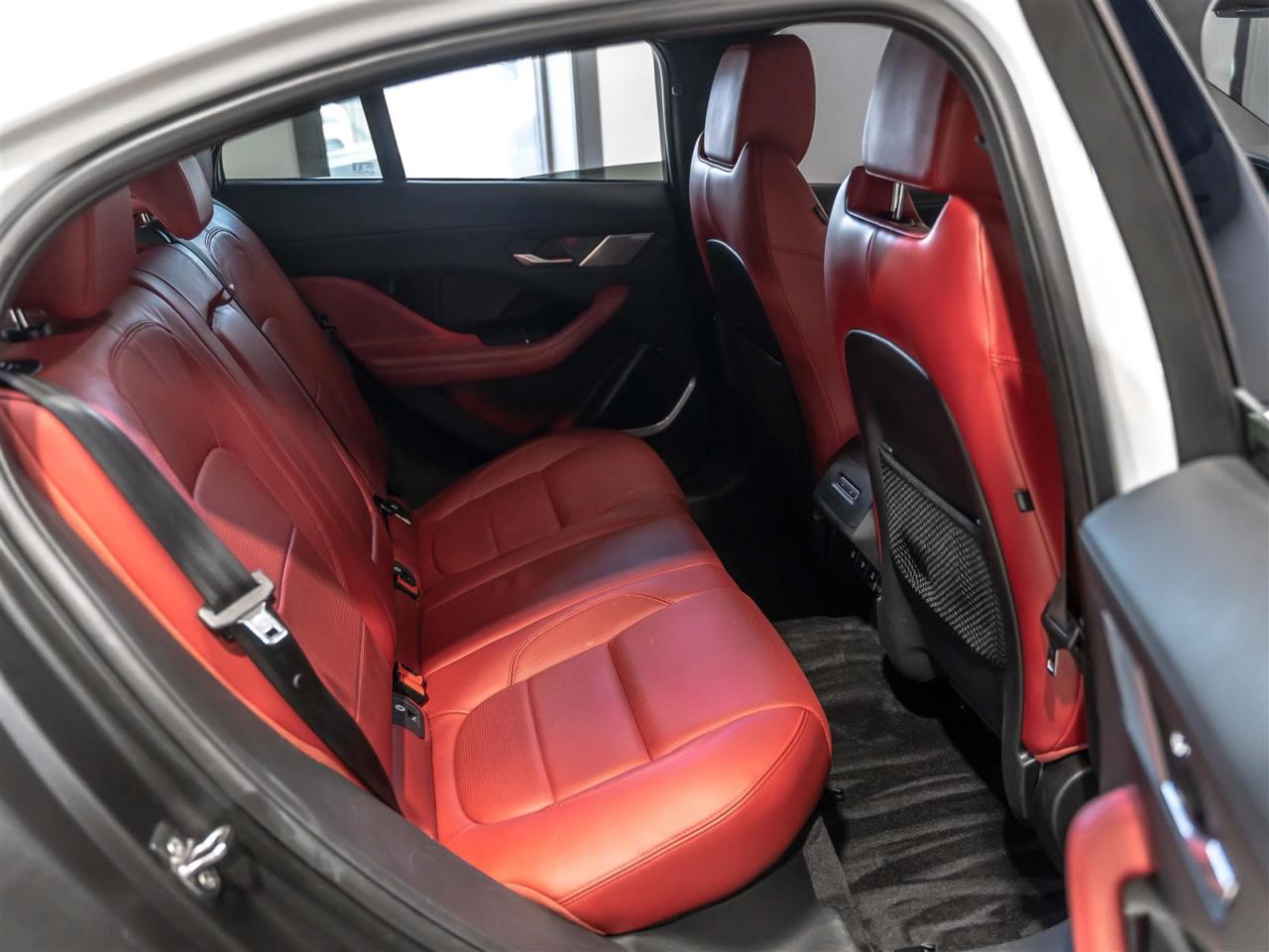 2020 Jaguar I-PACE $315 BI WEEKLY $0 DOWN |HSE|BLACK PACK|ADAPT CRUISE|PARK ASSIST|360CAM|MERIDIAN Photo