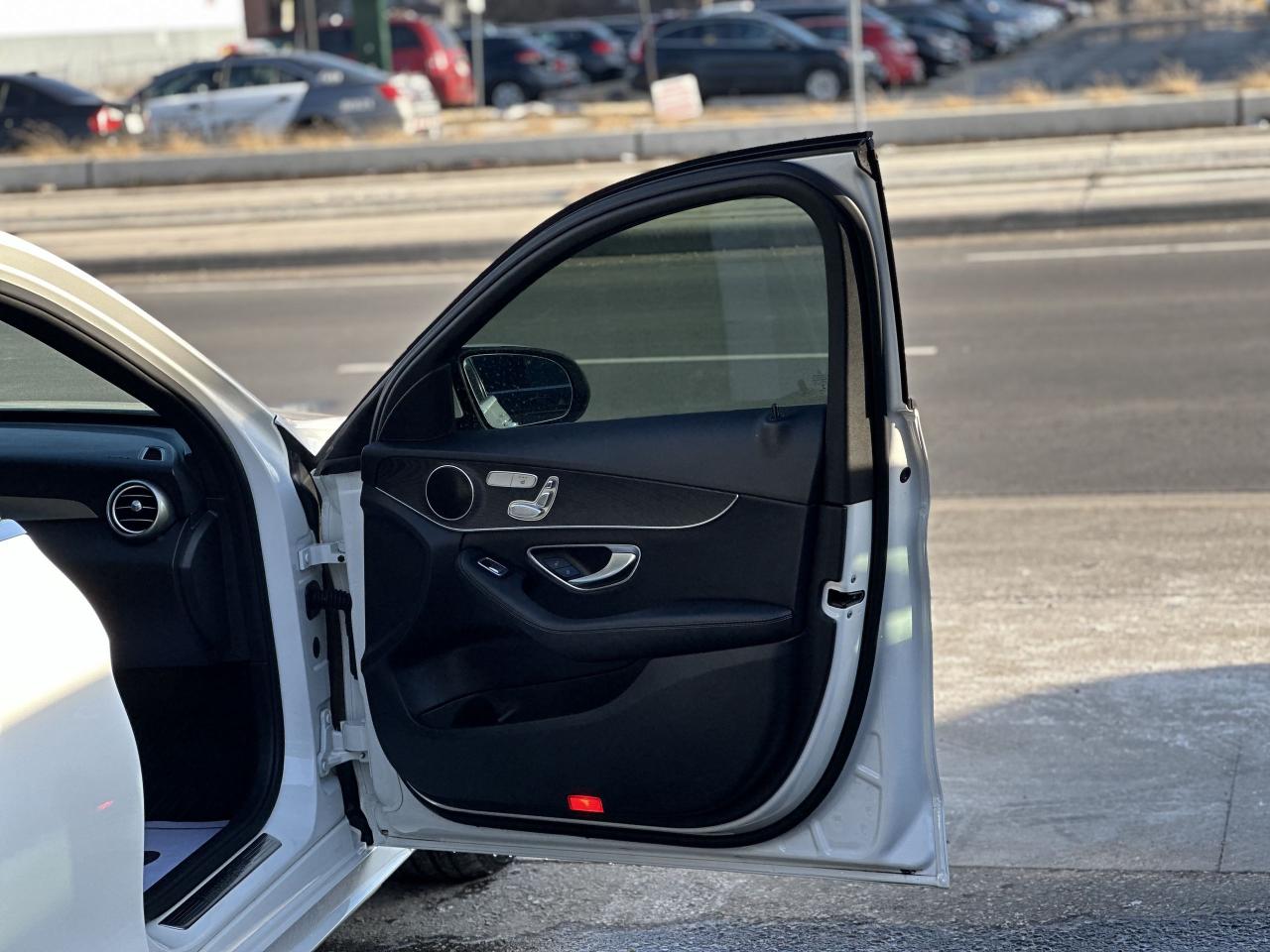2018 Mercedes-Benz C-Class C300 //AMG SPORT | PANO | BACK UP CAMERA - Photo #30