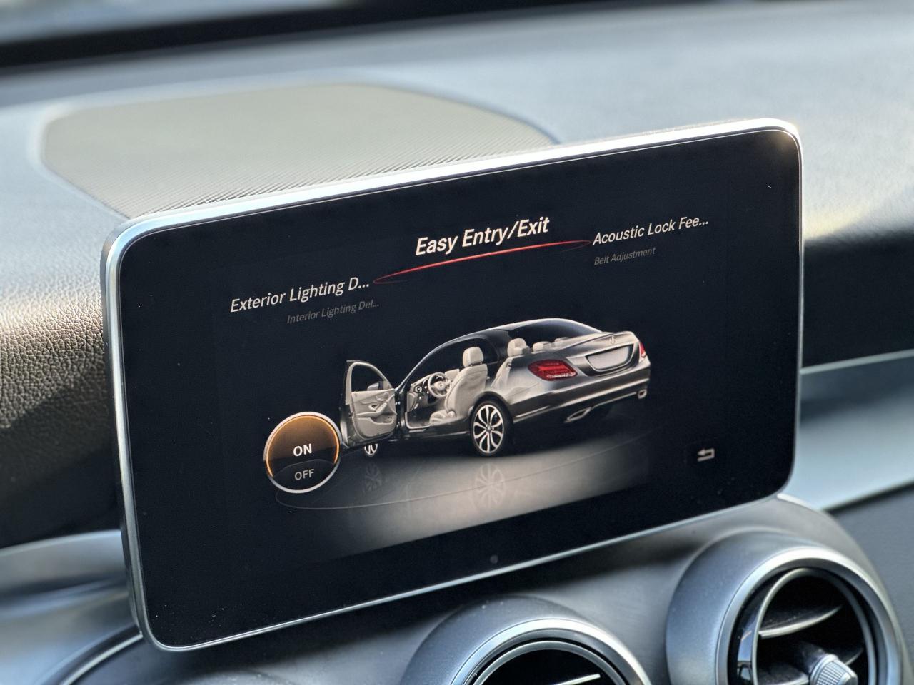 2018 Mercedes-Benz C-Class C300 //AMG SPORT | PANO | BACK UP CAMERA - Photo #45