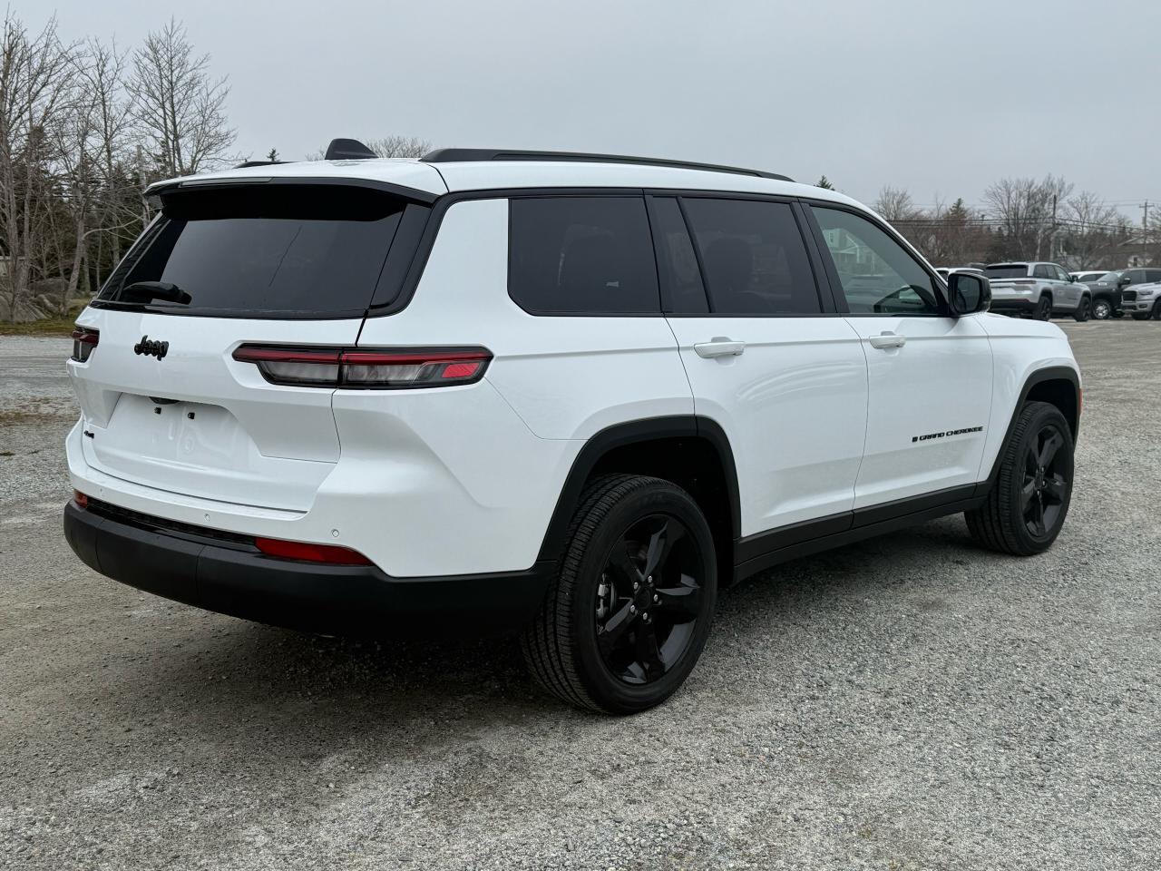2025 Jeep Grand Cherokee L Altitude 4x4 Photo31