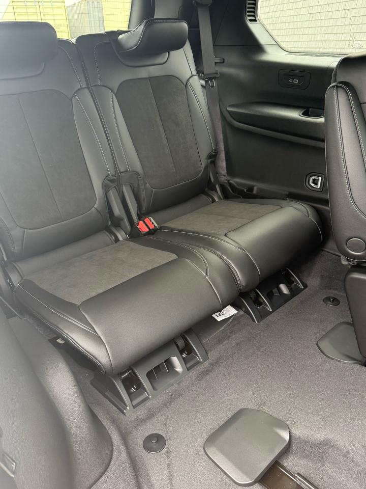 2025 Jeep Grand Cherokee L Altitude 4x4 Photo47