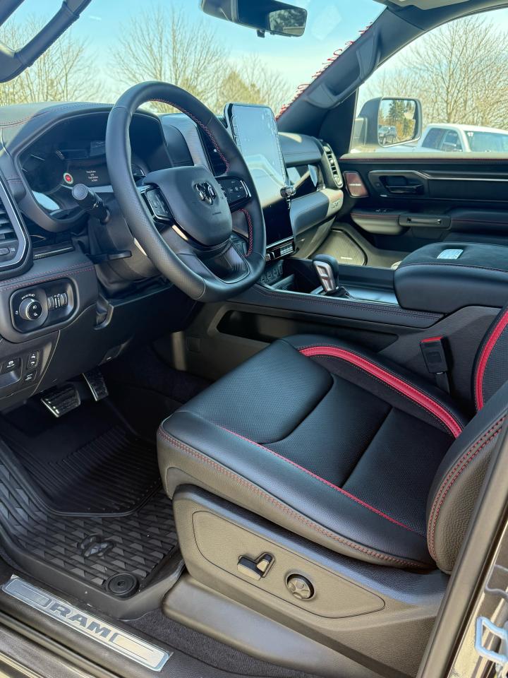 2025 RAM 1500 RHO 4X4 CREW CAB 5'7" BOX Photo45