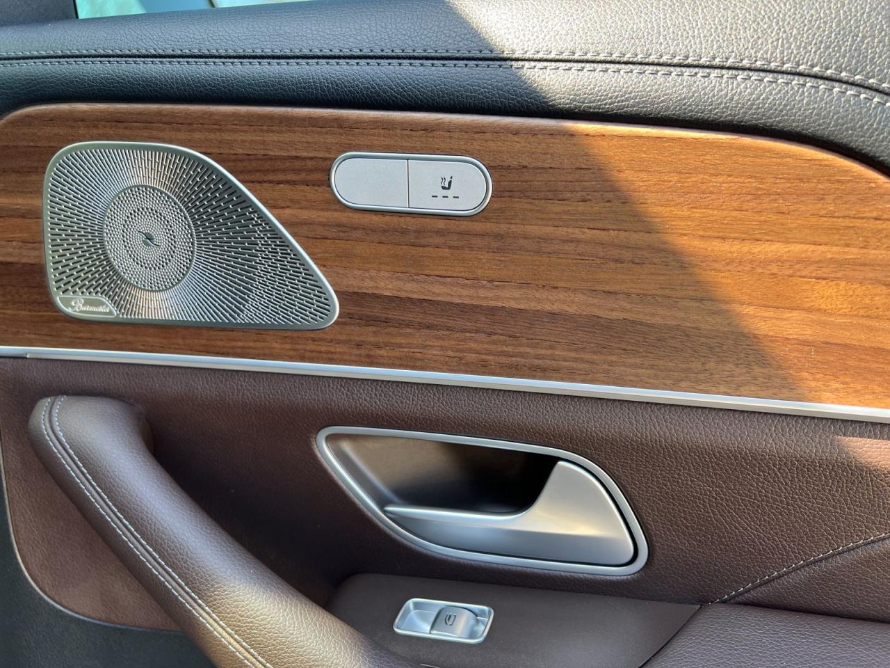 2022 Mercedes-Benz GLE-Class GLE 450 4MATIC Hybrid - Photo #12