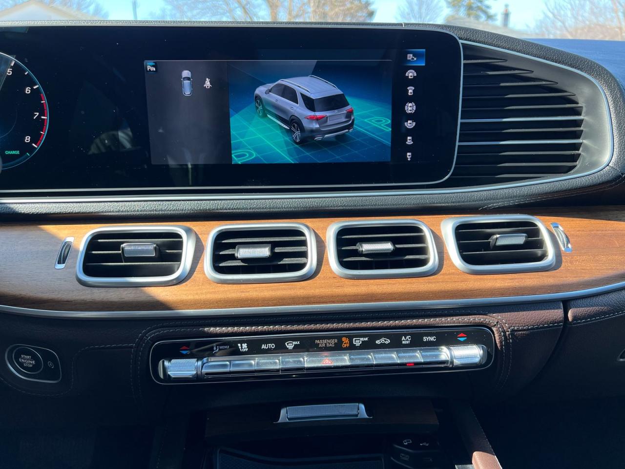 2022 Mercedes-Benz GLE-Class GLE 450 4MATIC Hybrid - Photo #34