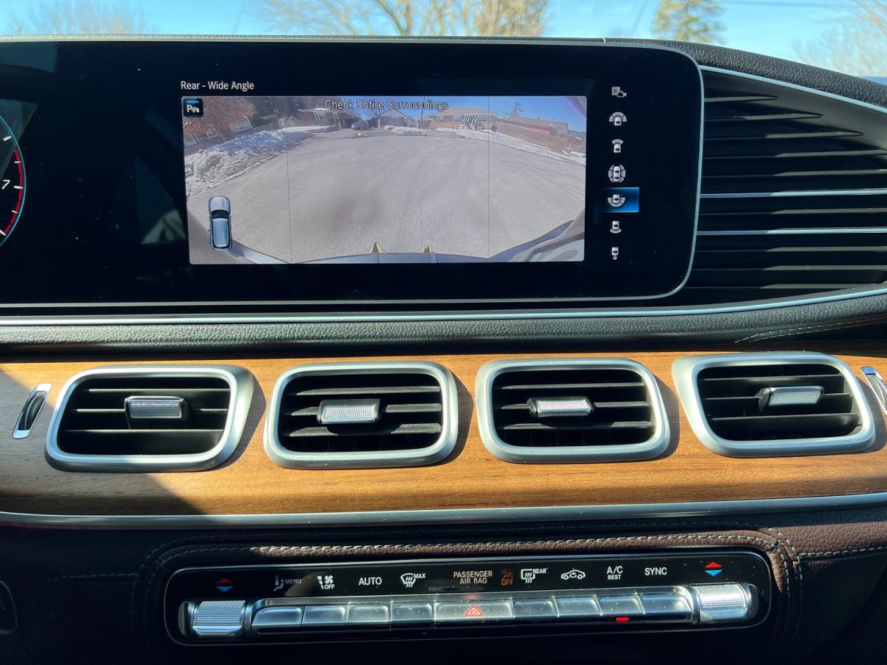 2022 Mercedes-Benz GLE-Class GLE 450 4MATIC SUV - Photo #37