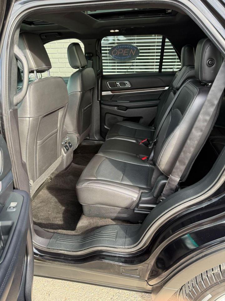 2018 Ford Explorer Limited 4WD - Photo #11