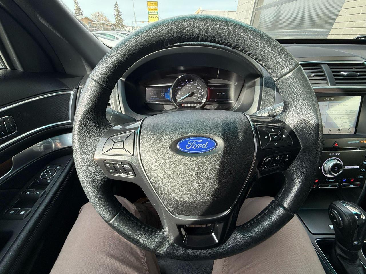 2018 Ford Explorer Limited 4WD - Photo #20