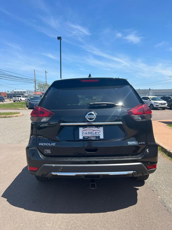 2020 Nissan Rogue SPORT - Photo #5