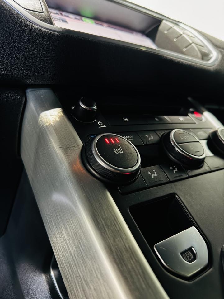 2015 Land Rover Range Rover Evoque Pure Premium - Photo #15