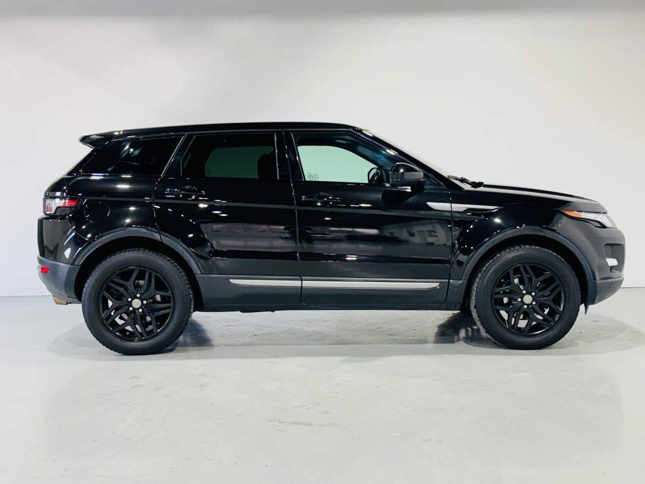 2015 Land Rover Range Rover Evoque Pure Premium - Photo #4