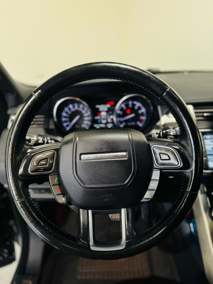 2015 Land Rover Range Rover Evoque Pure Premium - Photo #11