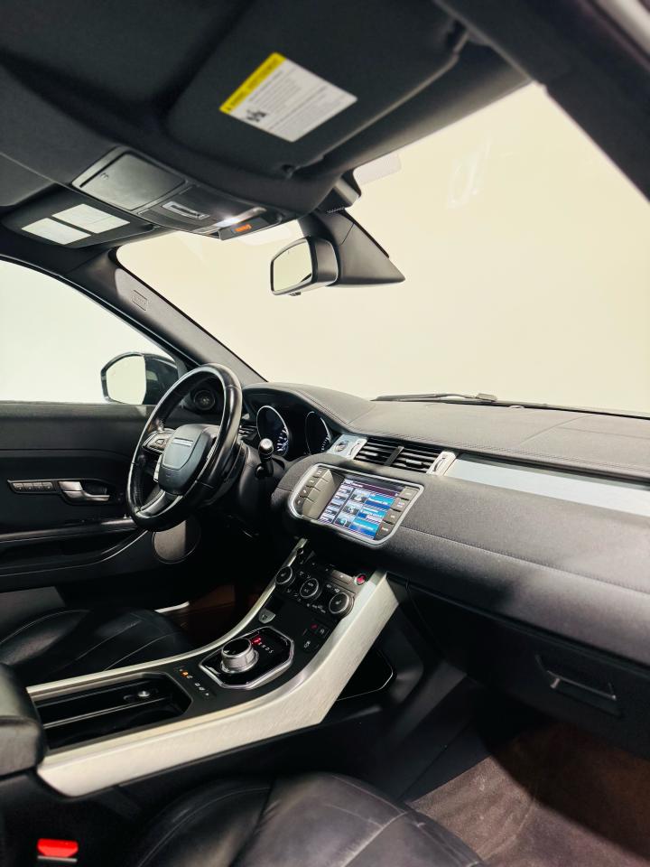 2015 Land Rover Range Rover Evoque Pure Premium - Photo #28