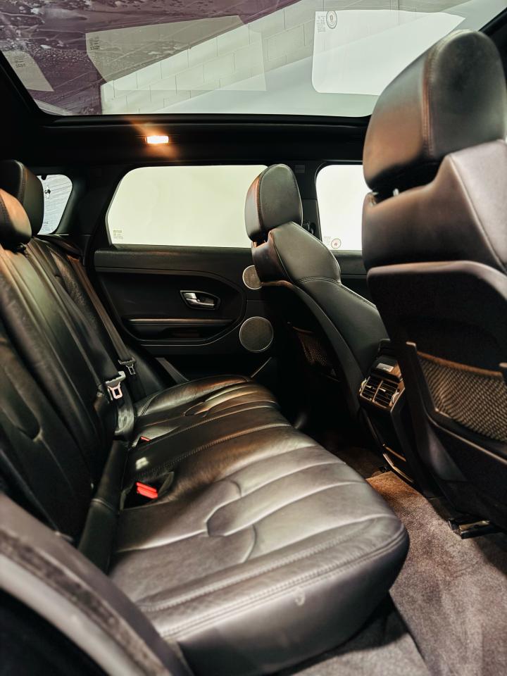 2015 Land Rover Range Rover Evoque Pure Premium - Photo #24