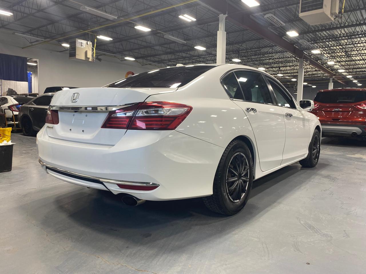 2016 Honda Accord EX-L - Photo #5