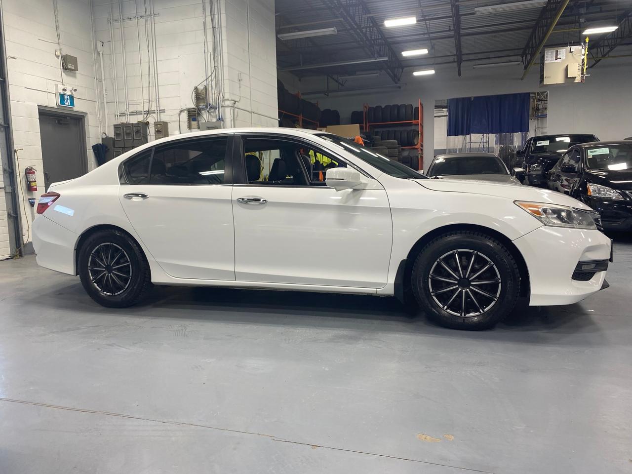 2016 Honda Accord EX-L - Photo #6