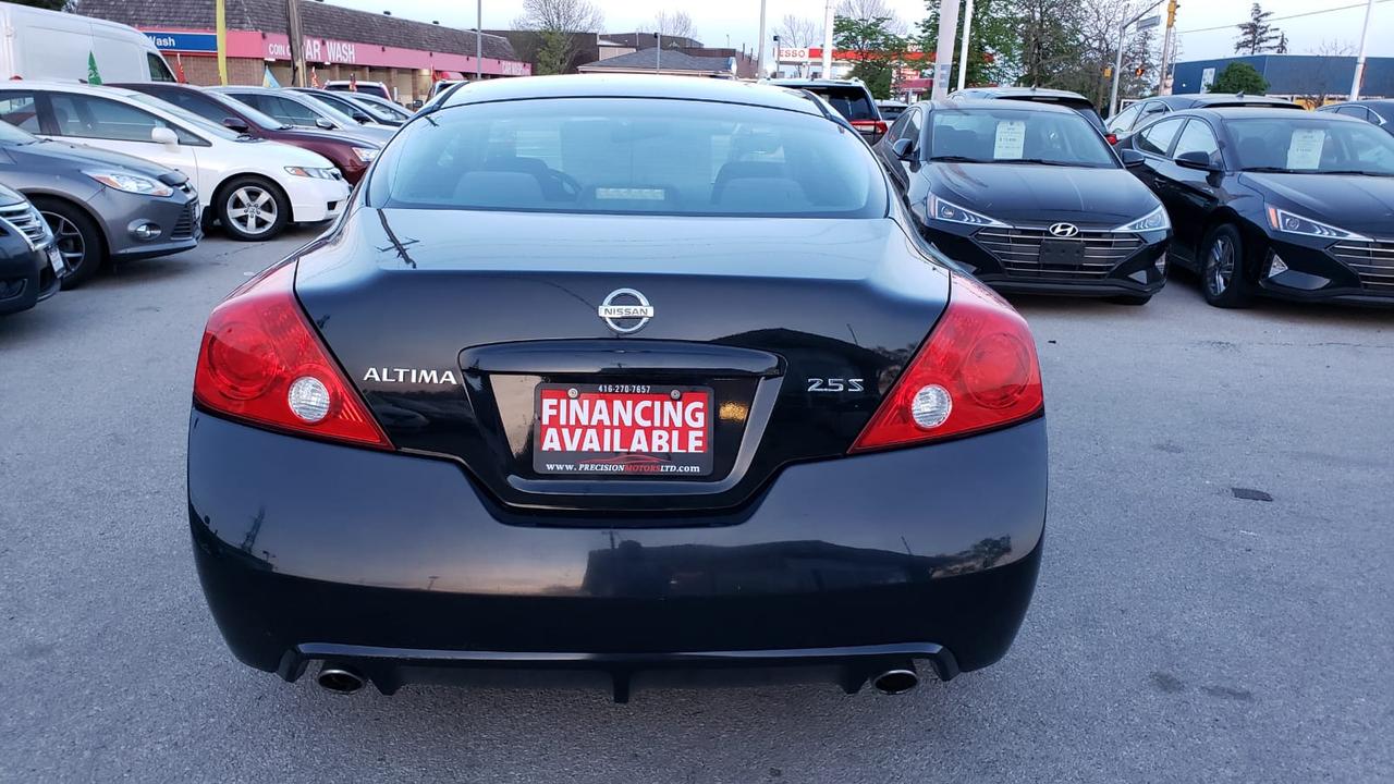 2010 Nissan Altima 2.5 S Photo
