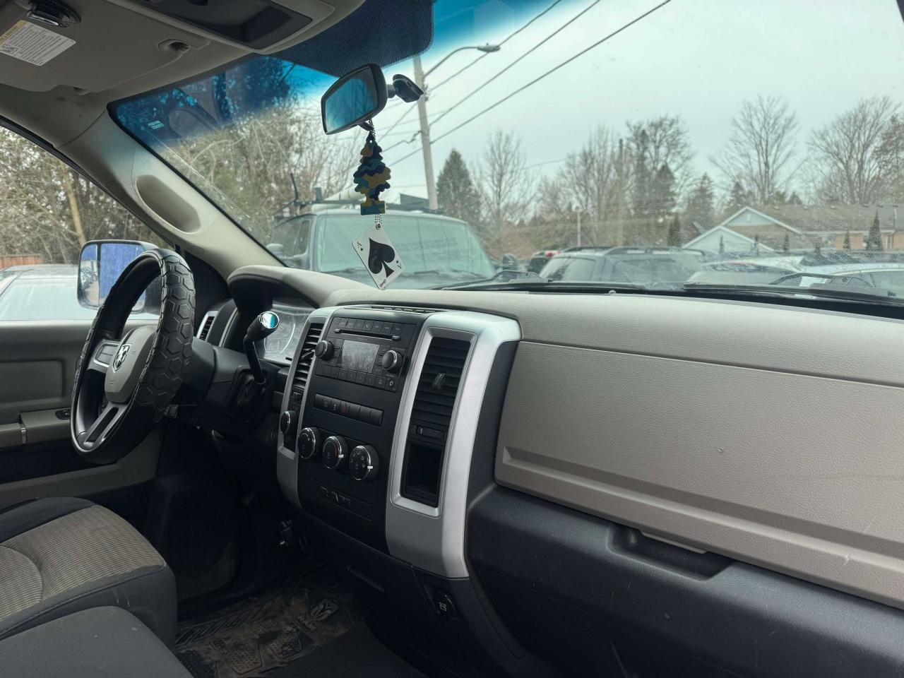 2011 RAM 1500 4WD Quad Cab 140.5" SLT - Photo #11