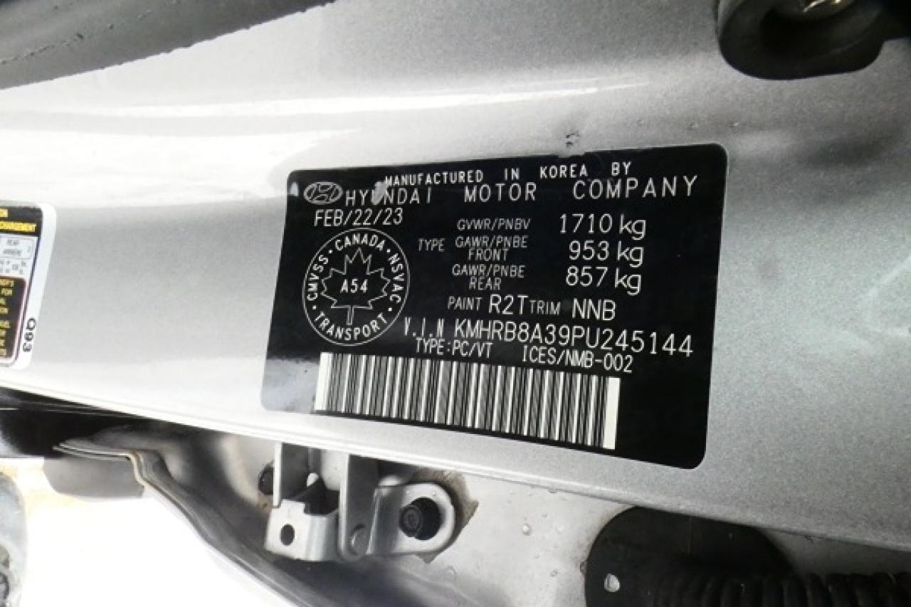 2023 Hyundai Venue Essential IVT w/Htd cloth seats - Photo #19